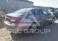 2011 Infinity M37 photo