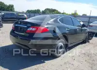 2011 Infinity M37 photo