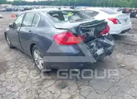 2011 Infinity G37 фото