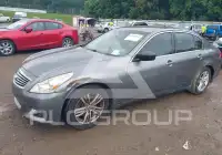 2011 Infinity G25 photo