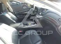 2011 Infinity M37 photo