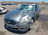 2011 Infinity M37 photo
