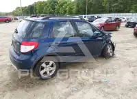 2011 Suzuki SX4 photo