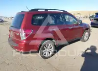 2011 Subaru Forester photo