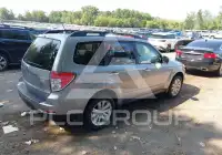 2011 Subaru Forester photo