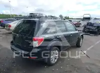 2011 Subaru Forester фото