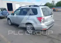 2011 Subaru Forester фото