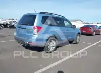 2011 Subaru Forester фото