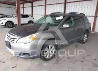 2011 Subaru Outback photo