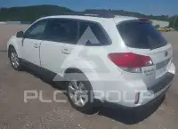 2011 Subaru Outback photo