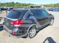 2011 Subaru Outback photo