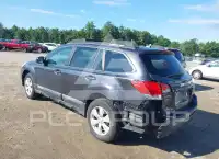 2011 Subaru Outback photo