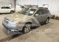 2011 Subaru Outback photo