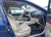 2011 Subaru Outback photo