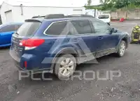 2011 Subaru Outback photo
