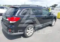 2011 Subaru Outback photo