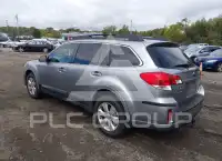 2011 Subaru Outback photo