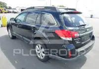 2011 Subaru Outback photo