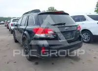 2011 Subaru Outback photo
