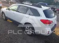 2011 Subaru Outback photo