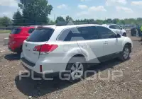 2011 Subaru Outback photo