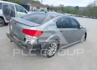 2011 Subaru Legacy фото