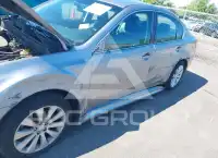 2011 Subaru Legacy photo