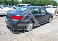 2011 Subaru Legacy фото