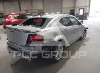 2011 Dodge AVENGER photo