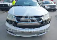 2011 Dodge AVENGER фото