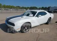 2011 Dodge CHALLENGER photo