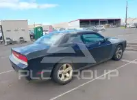 2011 Dodge CHALLENGER фото