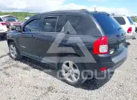 2011 Jeep COMPASS photo