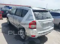 2011 Jeep COMPASS photo