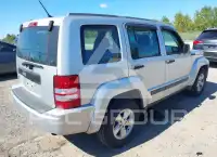 2011 Jeep LIBERTY фото