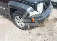 2011 Jeep LIBERTY фото