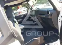 2011 Jeep WRANGLER фото