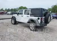2011 Jeep WRANGLER фото