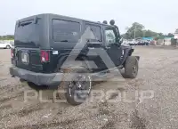 2011 Jeep WRANGLER фото