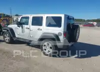 2011 Jeep WRANGLER фото