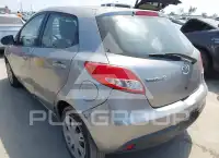 2011 Mazda 2 фото