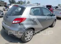 2011 Mazda 2 фото