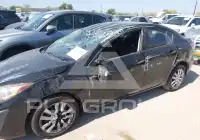 2011 Mazda 3 photo