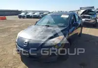 2011 Mazda 3 photo