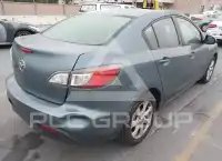 2011 Mazda 3 photo