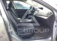 2011 Mazda 3 photo