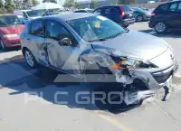 2011 Mazda 3 photo