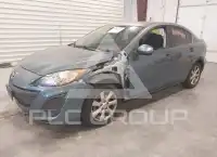 2011 Mazda 3 photo