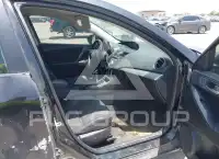 2011 Mazda 3 photo