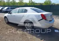 2011 Lincoln MKS photo